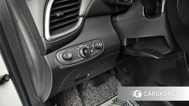 Chevrolet (GM Daewoo) The New Trax 2019 Белый из Кореи, фото 6