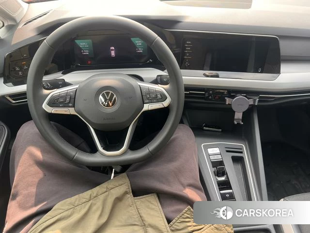 Volkswagen Golf 2023 Красный из Китая, фото 6