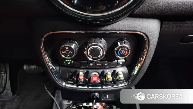 Mini Cooper Clubman 2021 Черный из Кореи, фото 6