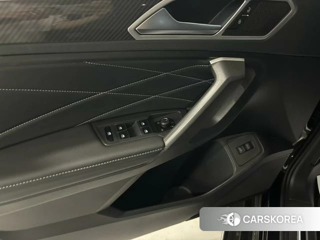 Volkswagen Tiguan L 2023 Черный из Китая, фото 6