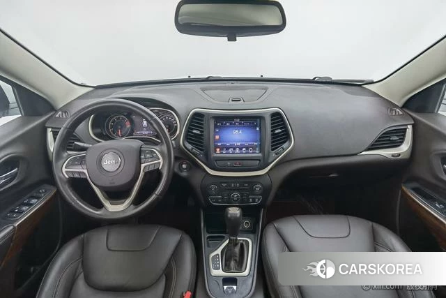 Jeep Free light 2018 Белый из Китая, фото 6