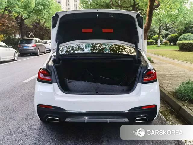 BMW 5 series 2022 Белый из Китая, фото 6