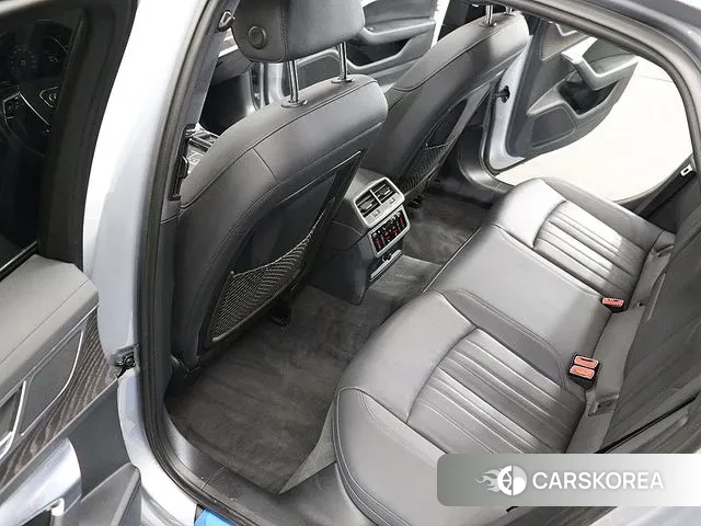 Audi A6 (C8) id 2885837 из Кореи 6