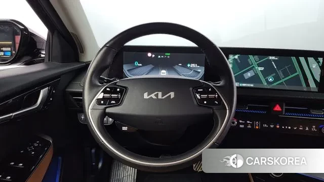 Kia EV6 2022 Черный из Кореи, фото 6