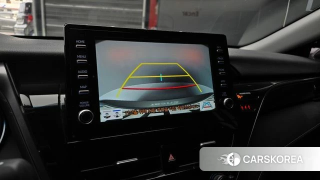 Toyota Camry (XV70) 2024 Серебристо-серый из Кореи, фото 6