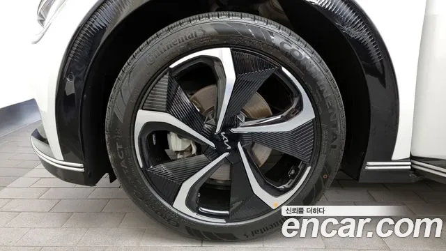 Kia EV6 2023 Белый из Кореи, фото 6