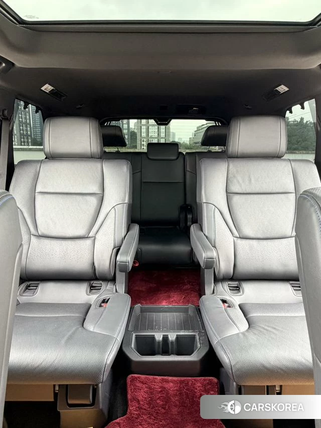 Toyota Sequoia 2023 Белый из Китая, фото 6
