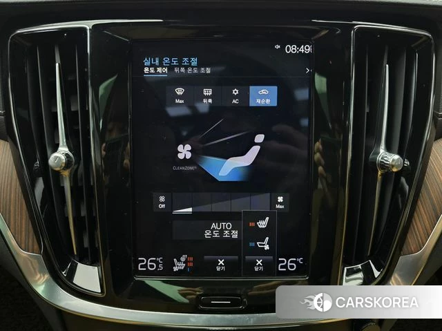 Volvo V60 Cross-Country 2nd Generation 2021 Белый из Кореи, фото 6