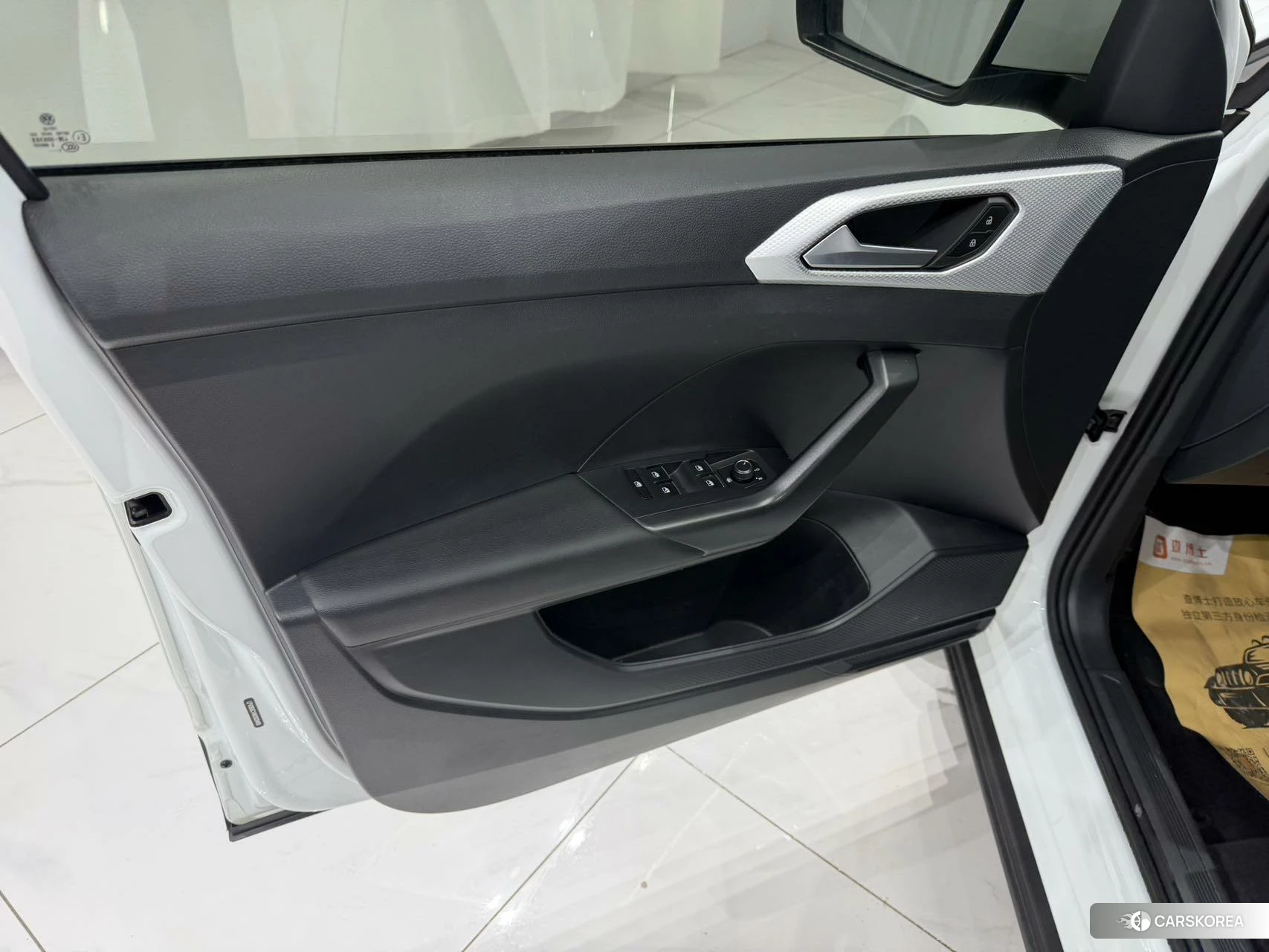 Volkswagen Exploring the shadow 2021 Белый из Китая, фото 6