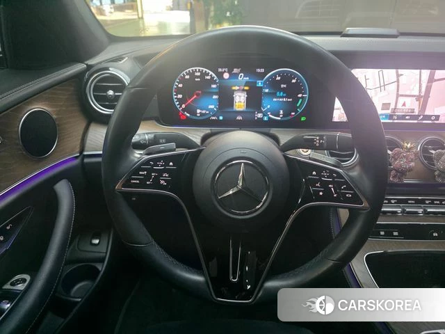 Mercedes-Benz E-Class W213 2021 Белый из Кореи, фото 6