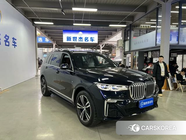 BMW X7 2021 Черный из Китая, фото 6