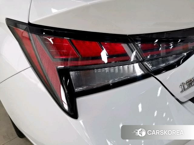 Hyundai Elantra 2021 Белый из Китая, фото 6