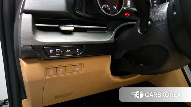 Kia Carnival 4th generation 2023 Белый из Кореи, фото 6