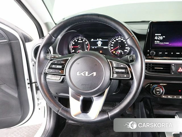 Kia The New K3 2nd generation 2022 Белый из Кореи, фото 6