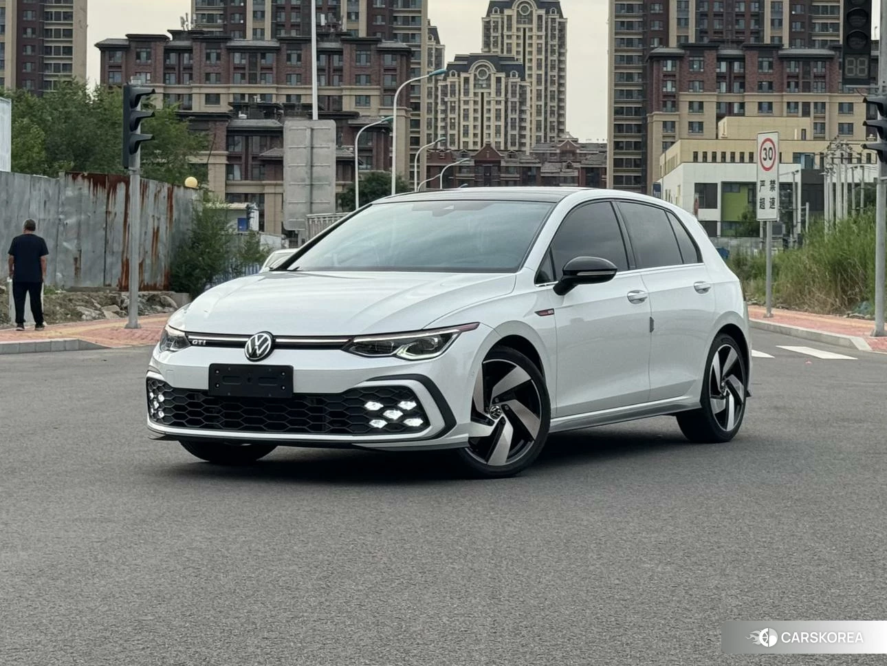 Volkswagen Golf 2021 Белый из Китая, фото 6