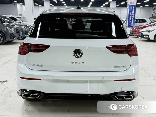 Volkswagen Golf 2022 Белый из Китая, фото 6