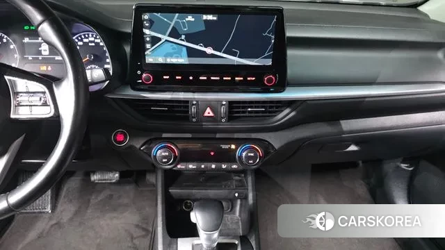 Kia The New K3 2nd generation 2021 Белый из Кореи, фото 6