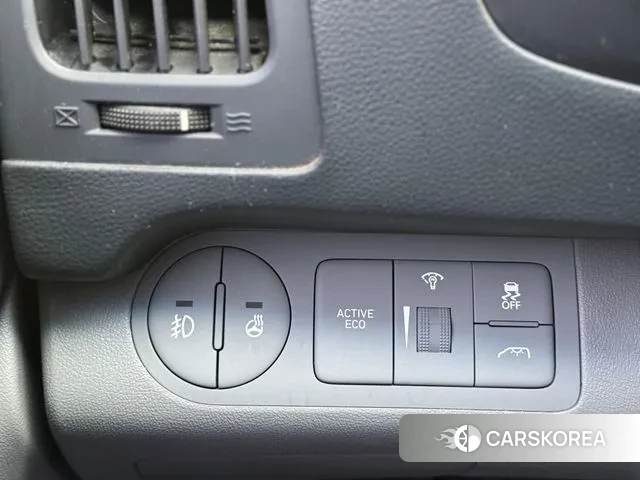 Hyundai The New Grand Starex 2019 Белый из Кореи, фото 6