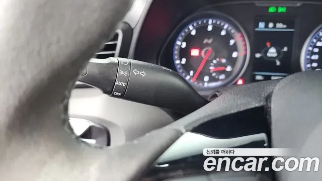 Hyundai Veloster (JS) 2020 Серебристо-серый из Кореи, фото 6