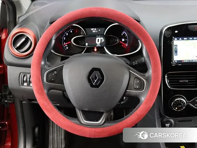 Renault Korea (Samsung) Clio 2019 Красный из Кореи, фото 6