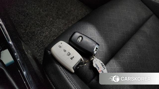 Kia Stonic 2018 Белый из Кореи, фото 6