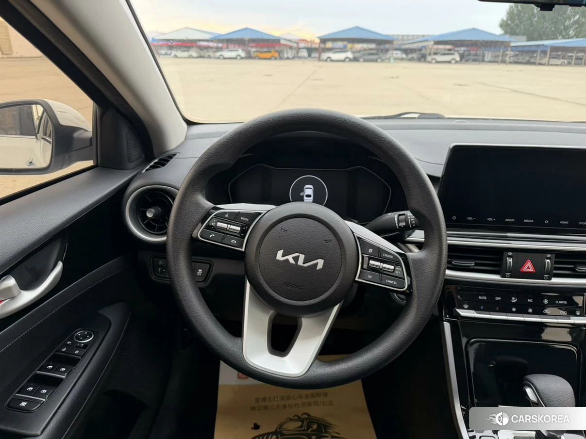 Kia K3 2021 Белый из Китая, фото 6