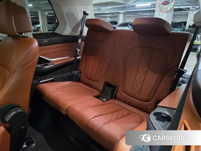 BMW X7 (G07) 2022 Цвет тростника из Кореи, фото 6