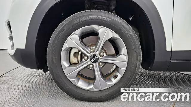 Kia Seltos 2021 Белый из Кореи, фото 6