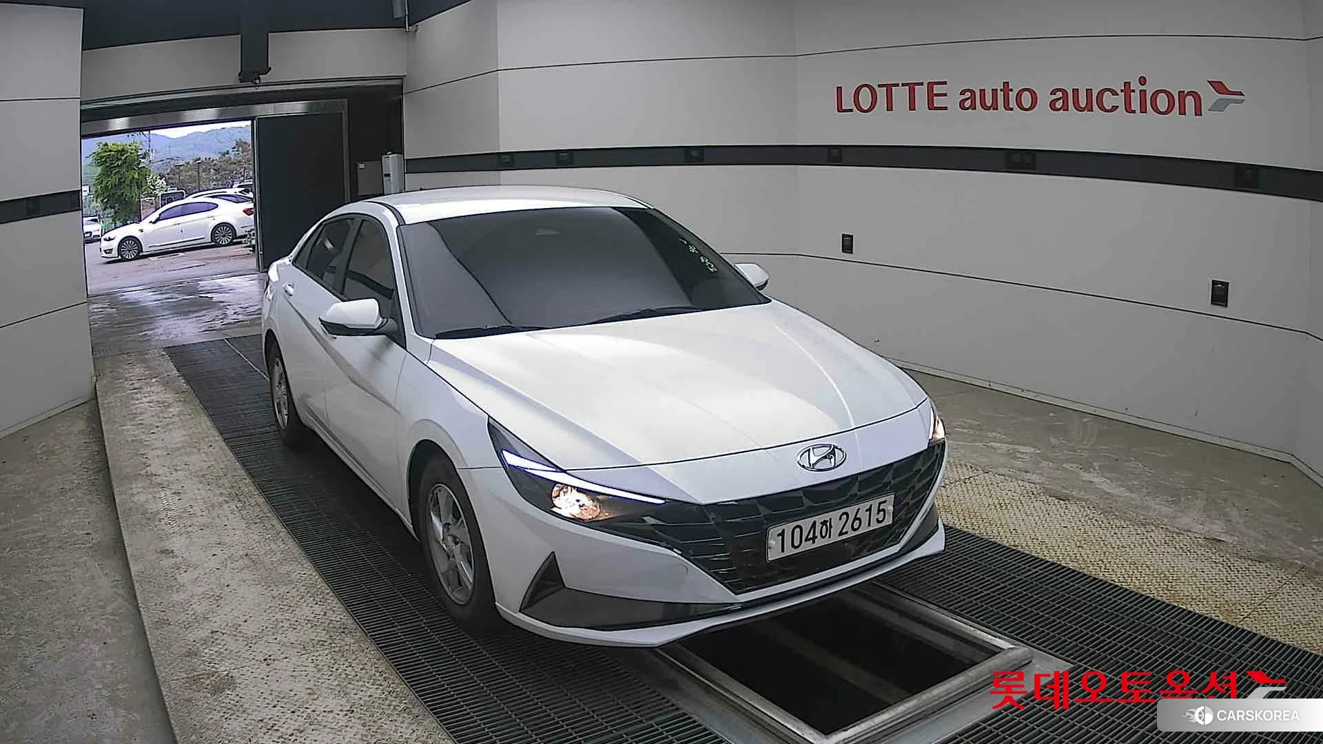 Hyundai Avante 2021 Polar White из Кореи, фото 6