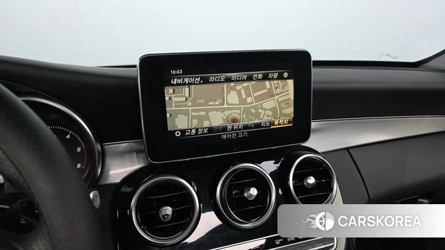 Mercedes-Benz C-Class W205 2018 Серебряный из Кореи, фото 6