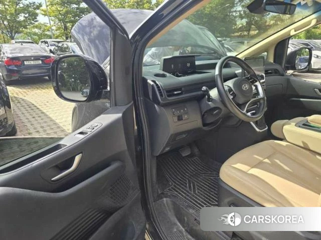 Hyundai Staria 2022 Черный из Кореи, фото 6