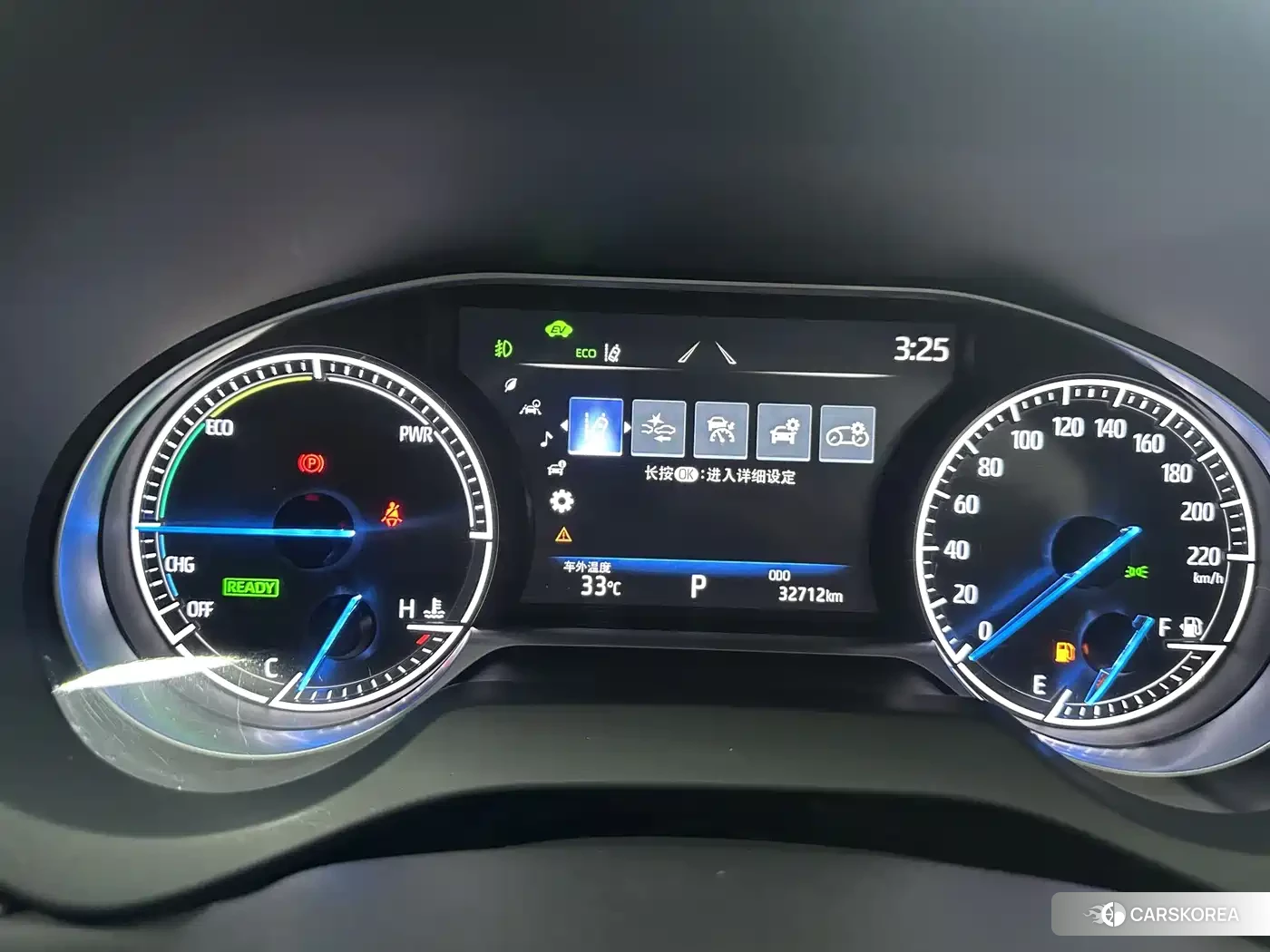 Toyota Venza 2023 Черный из Китая, фото 6