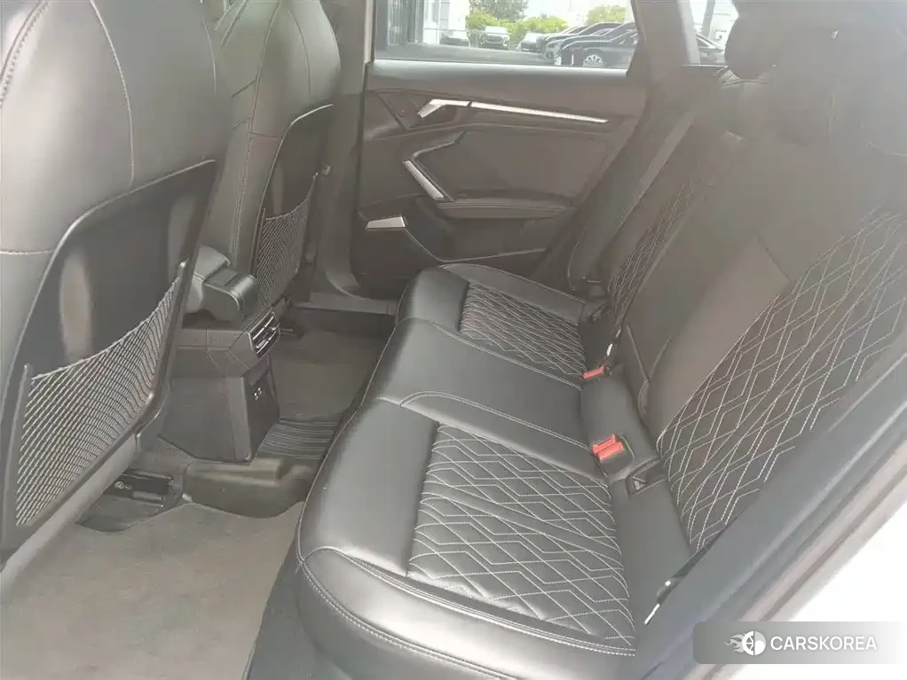 Audi A3 id 4548071 из Китая 7