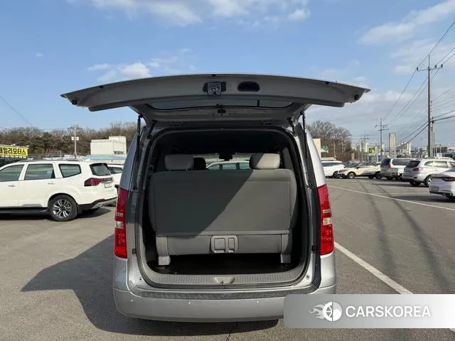 Hyundai The New Grand Starex 2019 Серебристо-серый из Кореи, фото 6