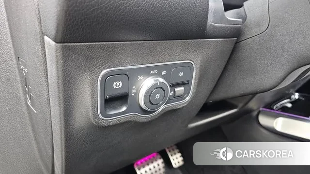 Mercedes-Benz GLB-Class X247 2021 Серебристо-серый из Кореи, фото 6