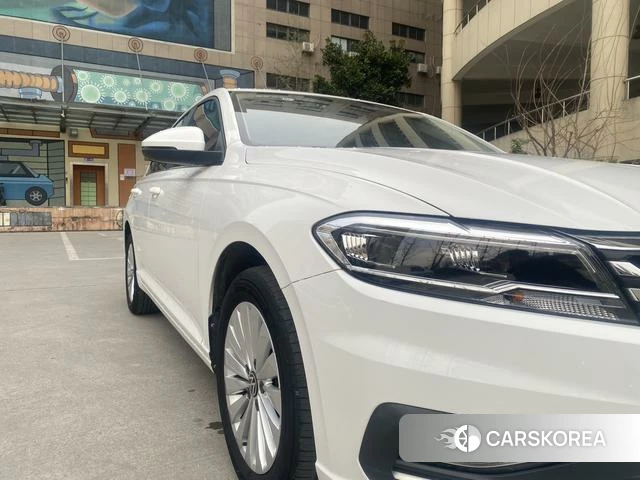 Volkswagen Lavida 2022 Белый из Китая, фото 6