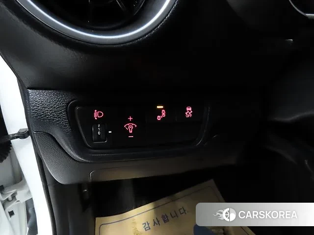 Kia The New K3 2nd generation 2021 Белый из Кореи, фото 6