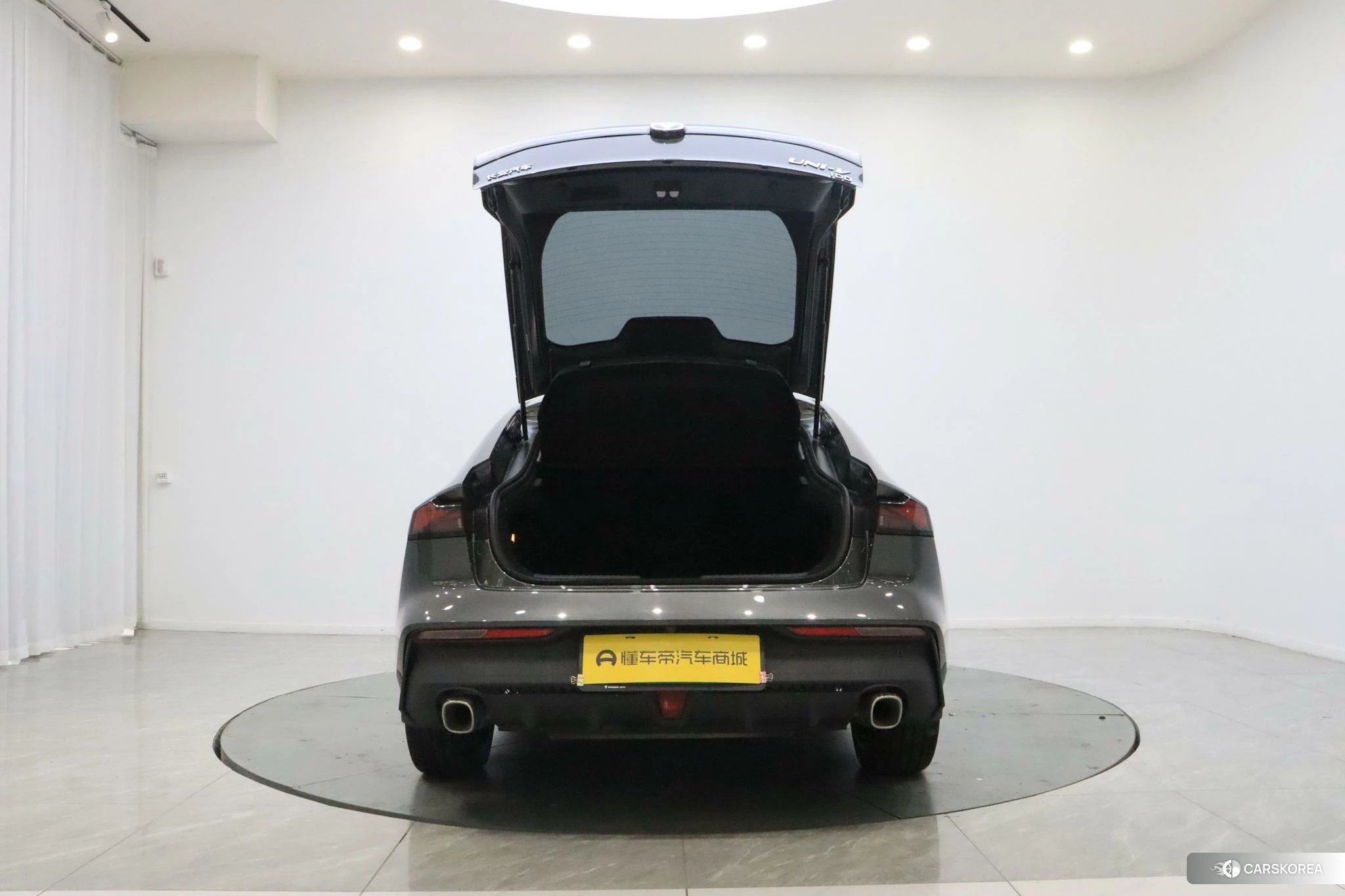Chang'an UNI-V Smart iDD 2023 Темно-серый из Китая, фото 6