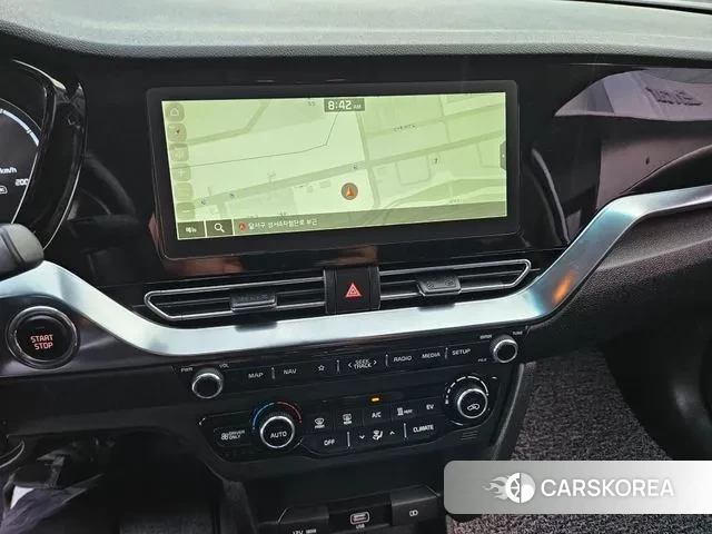 Kia Niro Plus 2022 Серебряный из Кореи, фото 6