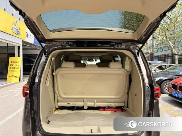 Buick GL8 2023 Коричневый из Китая, фото 6