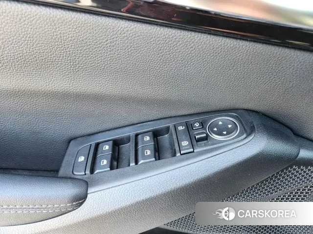 Kia Seltos 2022 Белый из Кореи, фото 6