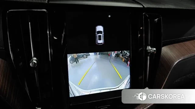 Volvo XC60 second Generation 2023 Белый из Кореи, фото 6