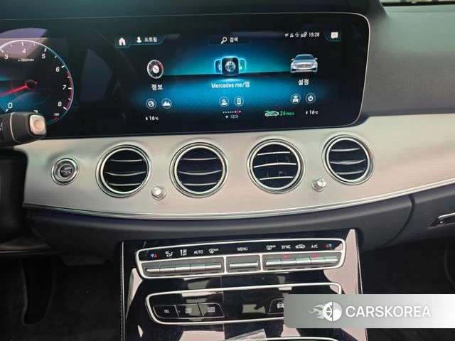 Mercedes-Benz E-Class W213 2021 Белый из Кореи, фото 6