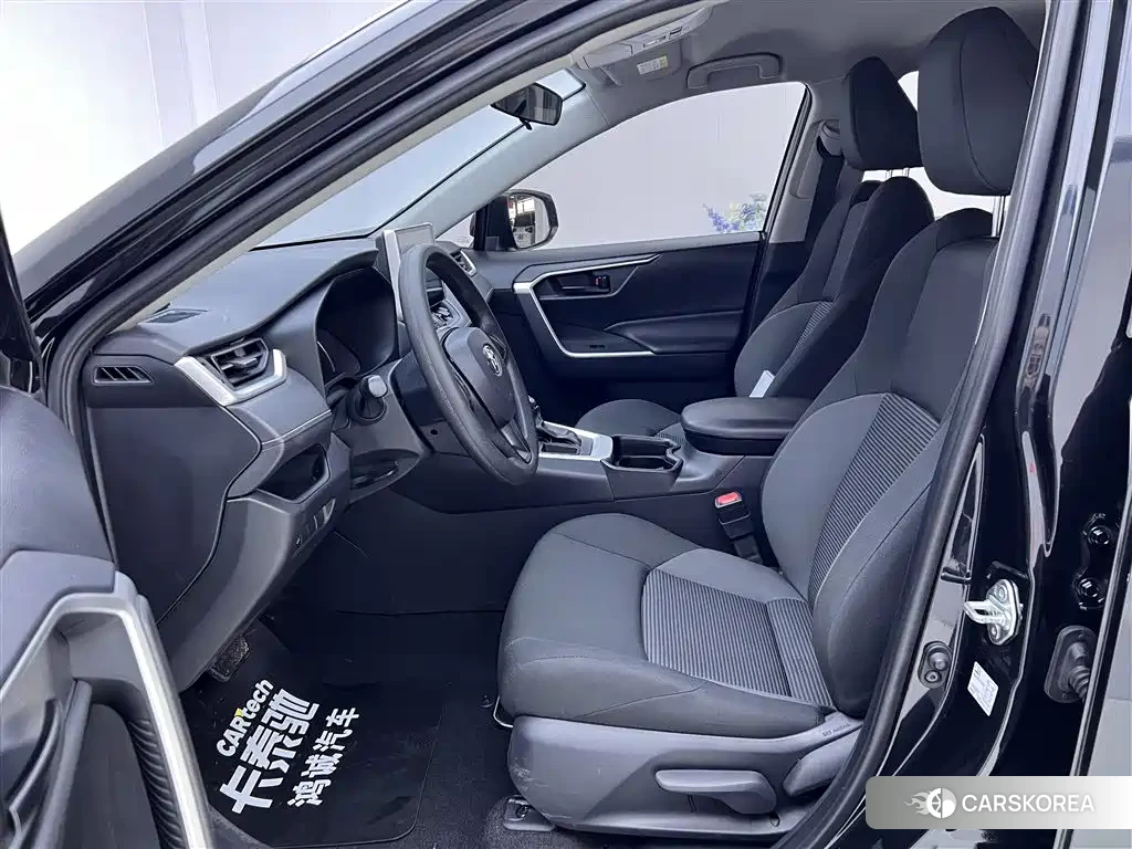Toyota Wildlander 2023 Черный из Китая, фото 6
