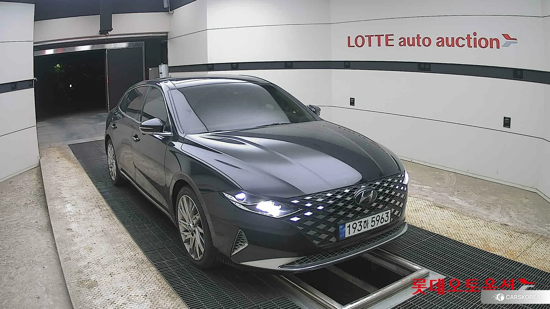 Hyundai Grandeur 2022 Midnight Black Pearl из Кореи, фото 6