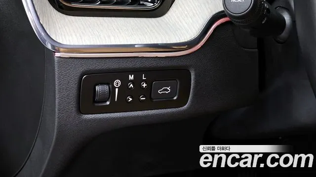 Volvo XC60 second Generation 2020 Белый из Кореи, фото 6