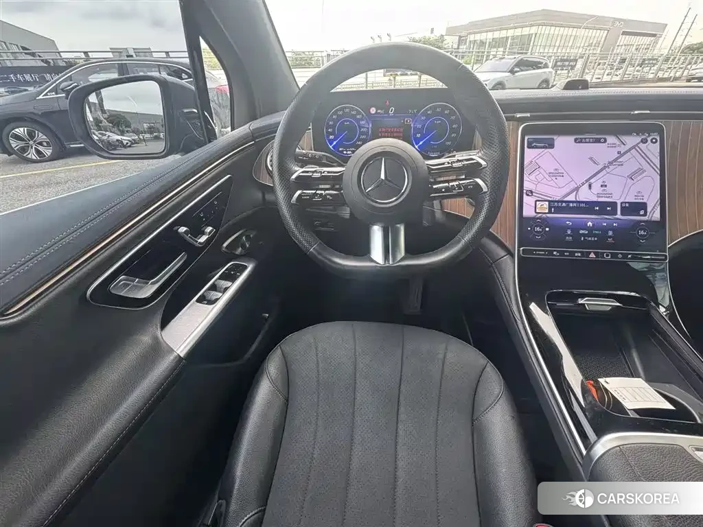 Mercedes-Benz EQE SUV 2023 Champagne/brown из Китая, фото 6