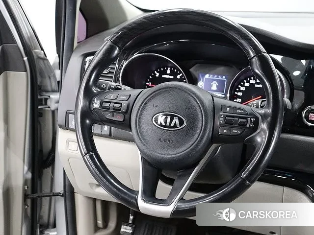 Kia All New Carnival 2018 Серебряный из Кореи, фото 6