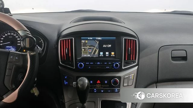 Hyundai The New Grand Starex 2018 Черный из Кореи, фото 6