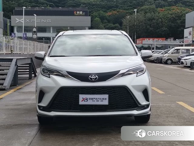 Toyota Grevia 2025 Белый из Китая, фото 6